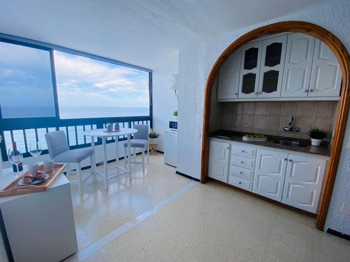 Apartament 9 *